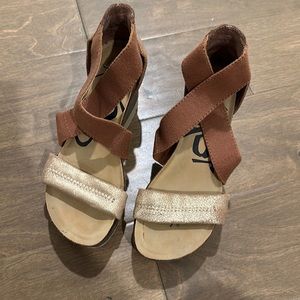 OTBT “Half Moon” Tan/Gold